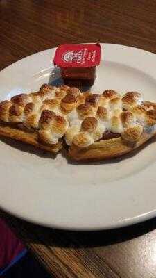 Broadway Bar & Grill