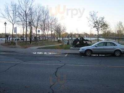 Le Dorchester, Cuisine Et Complicites