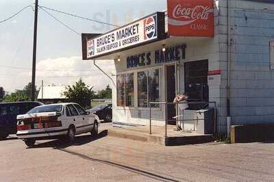 Bruce's Country Market