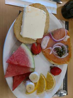 Tutti Frutti Dejeuners