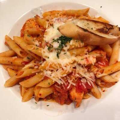 Alloro Restaurant And Bar