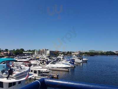 The Lighthouse Lounge And Grill