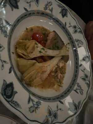 Hawthorn Dining Room And Bar