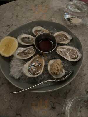 Hawthorn Dining Room And Bar