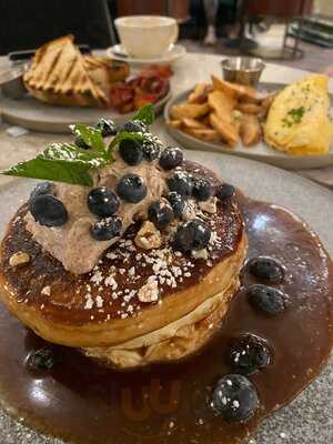 Hawthorn Dining Room And Bar