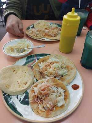 Pupuseria La Bendicion De Dios