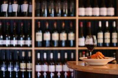 Morgane Bistro & Pub