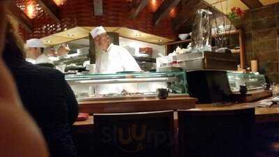 Sushi Den