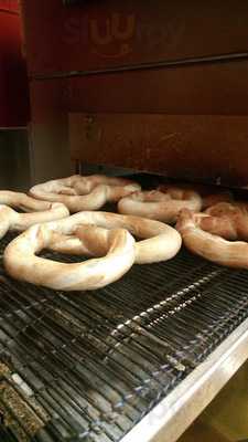 Pretzelmaker