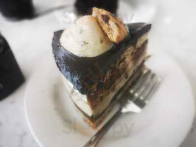 Second Cup Coffee Co. Featuring Pinkberry Frozen Yogurt