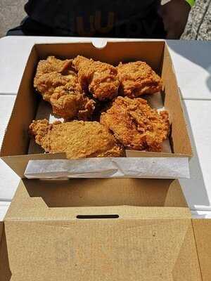 Brownies Chicken & Seafood