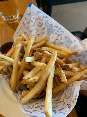 Earls - Fort Mcmurray Airport