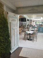 Verandah - Cafe By The Beach