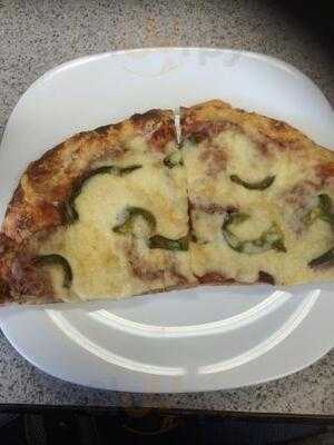 Hu's Pizza & Donairs