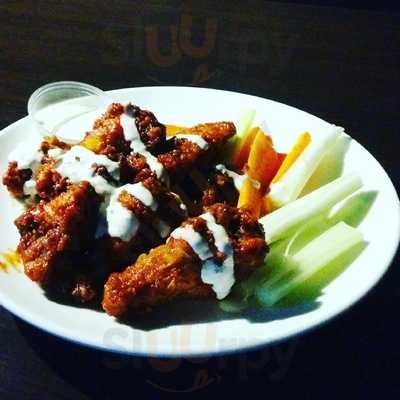 Bluenode Sports Bar And Grill