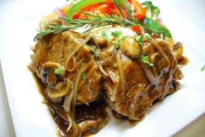 Coop's Aurora Bistro & Pub