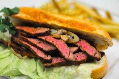 Coop's Aurora Bistro & Pub