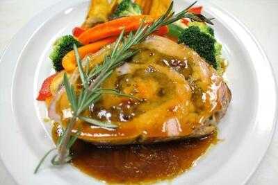 Coop's Aurora Bistro & Pub