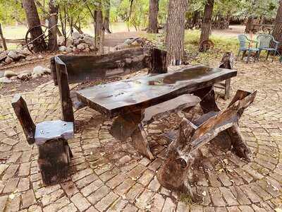 Crow's General Store