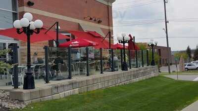 Chuck's Roadhouse Bar And Grill