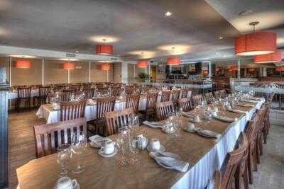 Le Ste Rose Steakhouse & Bar