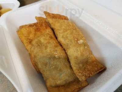 Red Sail Restaurant & Tavern