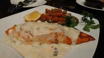 Madisons Restaurant & Bar