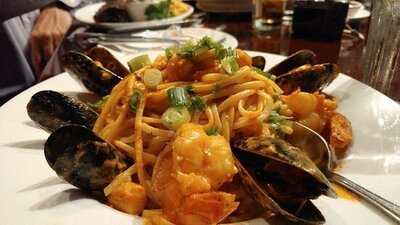 Madisons Restaurant & Bar