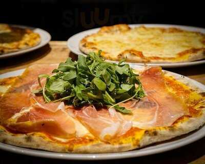 Il Fornello, Bayview Village