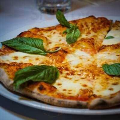 Il Fornello, Bayview Village