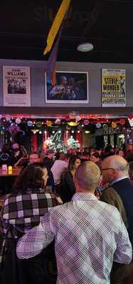 Mikey's On 12th Avenue