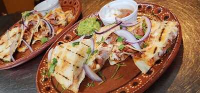 Mikey's On 12th Avenue