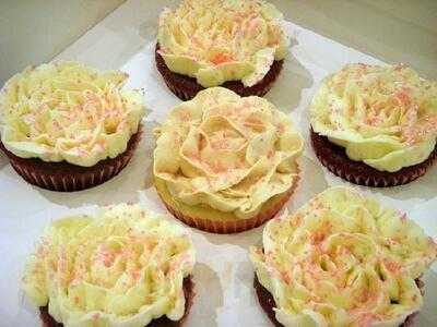 Simplement D Liche Cupcakes