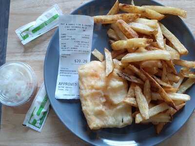 Pat & Hank's Fish & Chips