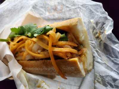 Nam Nom Banh Mi