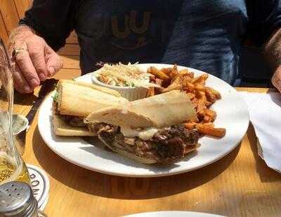 Breakwall Bbq & Smokehouse