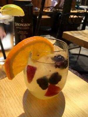 Breakwall Bbq & Smokehouse