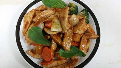 General Thai Chinese Cuisine & Vegetarian