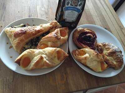 Les Co’pains D’abord