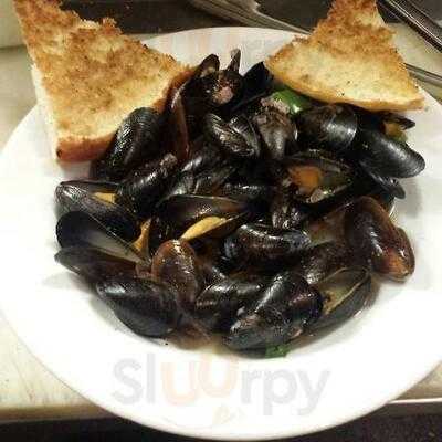 O2's Taphouse & Grill