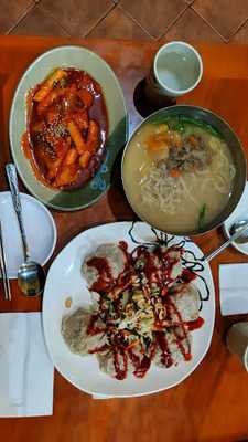 Myoung Dong Kahl Gook Soo