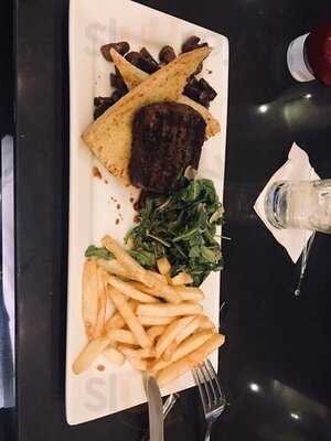 Barlow Bistro And Bar