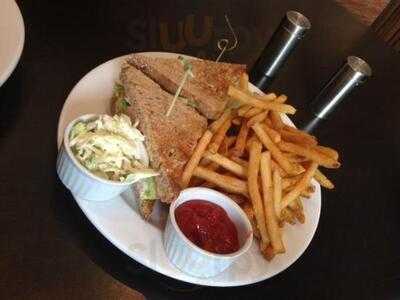 Barlow Bistro And Bar