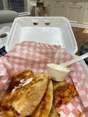 Walt's Bistro Bar & Grill