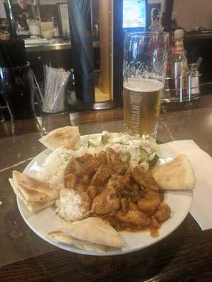 Walt's Bistro Bar & Grill