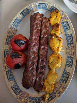 George's Inn & Submarines