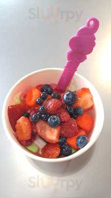 Menchies Frozen Yogurt