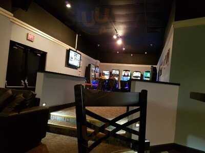 Mulligan's Sports Lounge