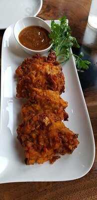 Romy's Restaurant & Lounge