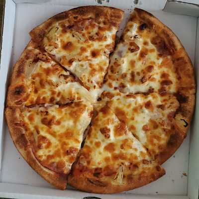 Coast To Coast Gondola Pizza